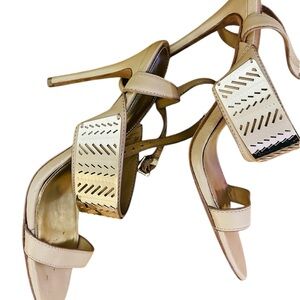 Coach Gold/Tan Sandal Size 7